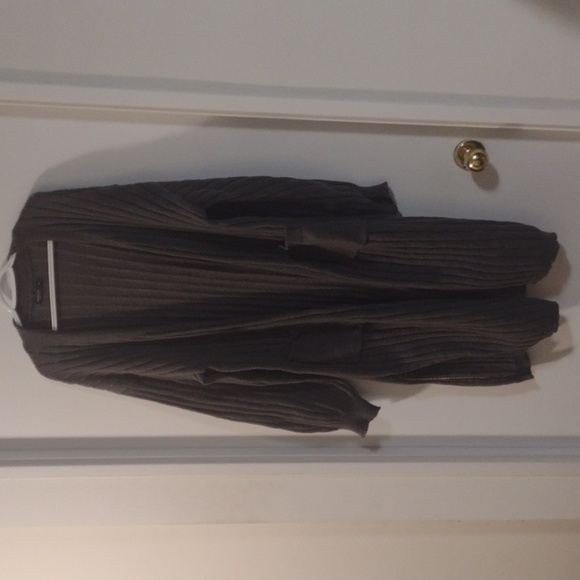 Long Grey Open Cardigan With Pockets - Picture 5 of 6
